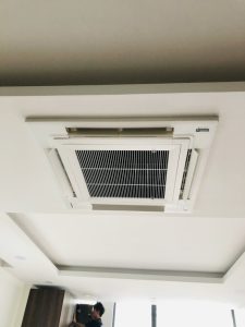 máy lạnh âm trần 