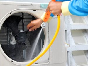 Vệ Sinh Máy Lạnh Có Vệ Sinh Cục Nóng Không?