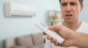 Máy Lạnh Không Nhận Tín Hiệu Remote: Nguyên Nhân Từ Mắt Nhận Hay Bo Mạch?