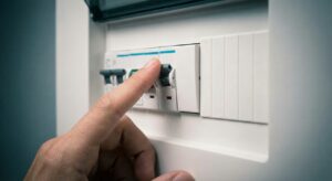 Sửa Máy Lạnh Bị Nhảy Cb, Aptomat Liên Tục